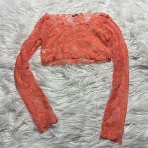 NLT L.A lace cropped top